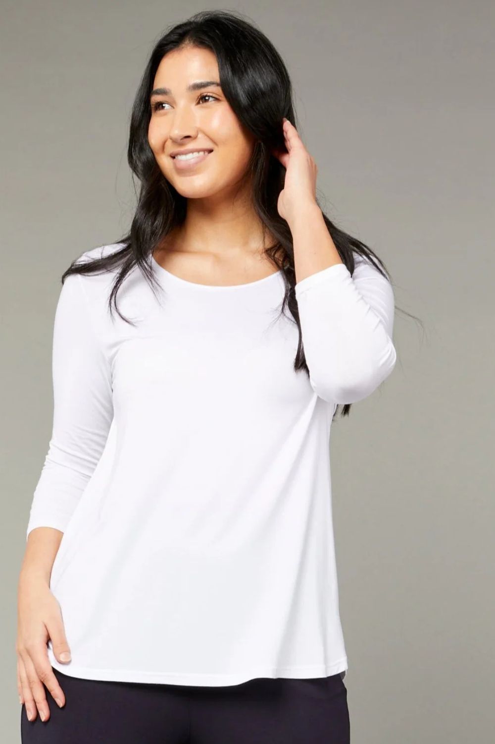 Tani 3/4 Sleeve Relax Top | White - Silvermaple Boutique