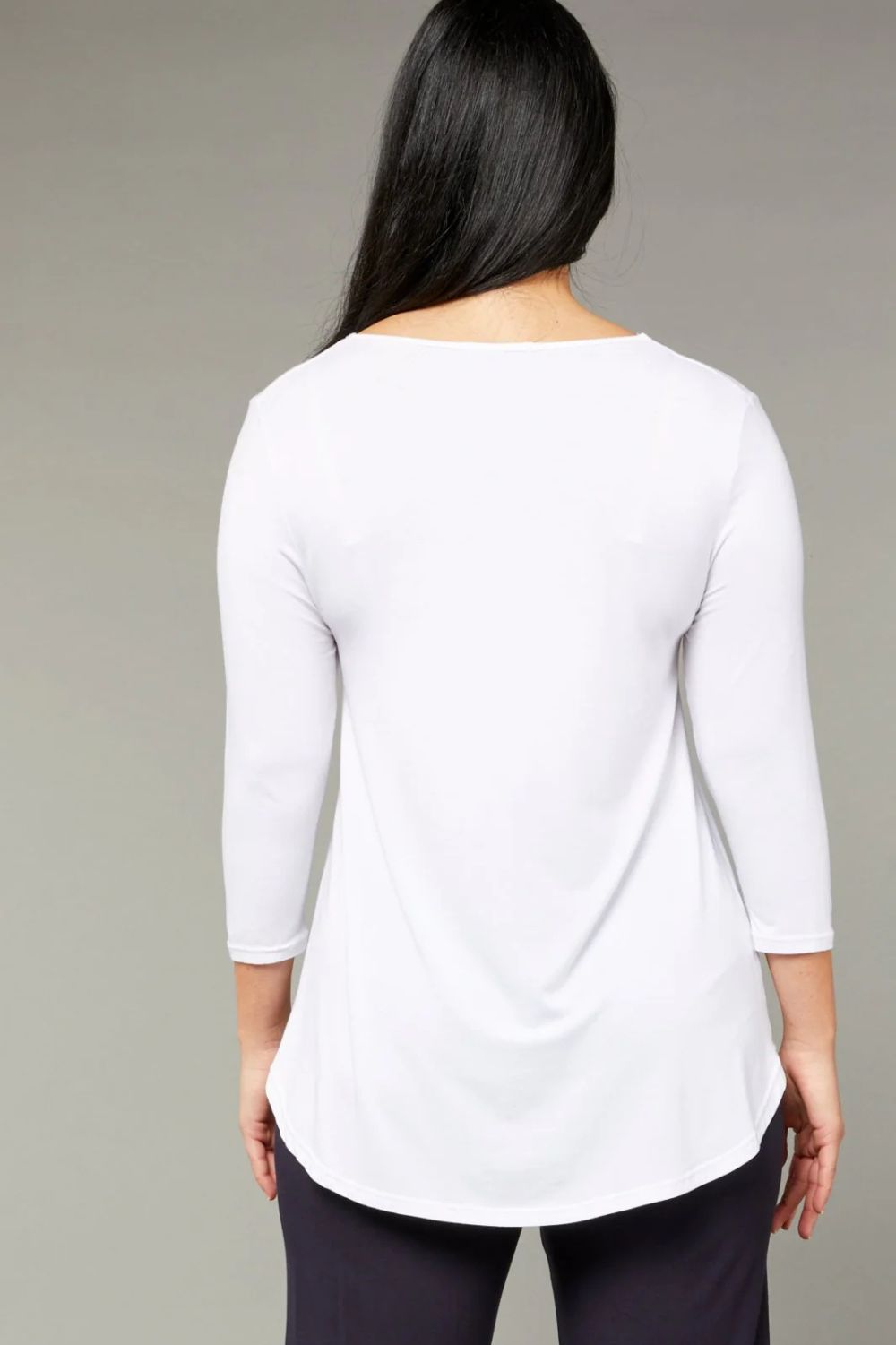 Tani 3/4 Sleeve Relax Top | White - Silvermaple Boutique