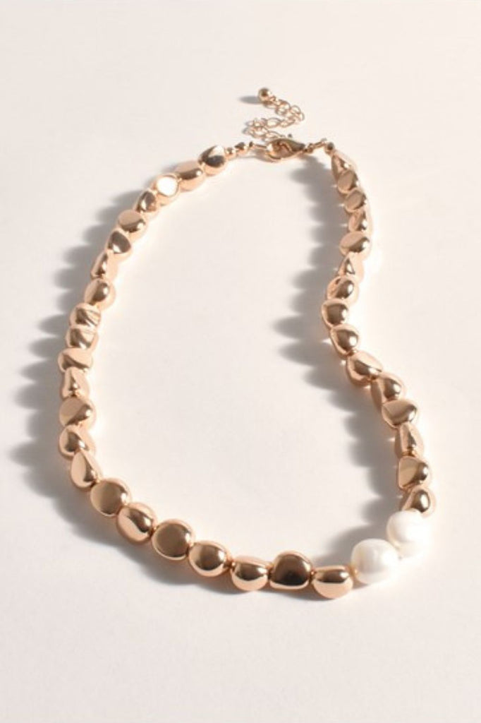 Adorne Cast Metal Pearl Panel Necklace | Gold Cream_Silvermaple Boutique
