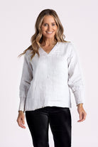 Silvermaple Collection Carrie Linen V-Neck Top | White_Silvermaple Boutique