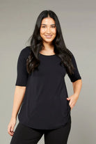 Tani Elbow Swing Tee | Black 79765_Silvermaple Boutique