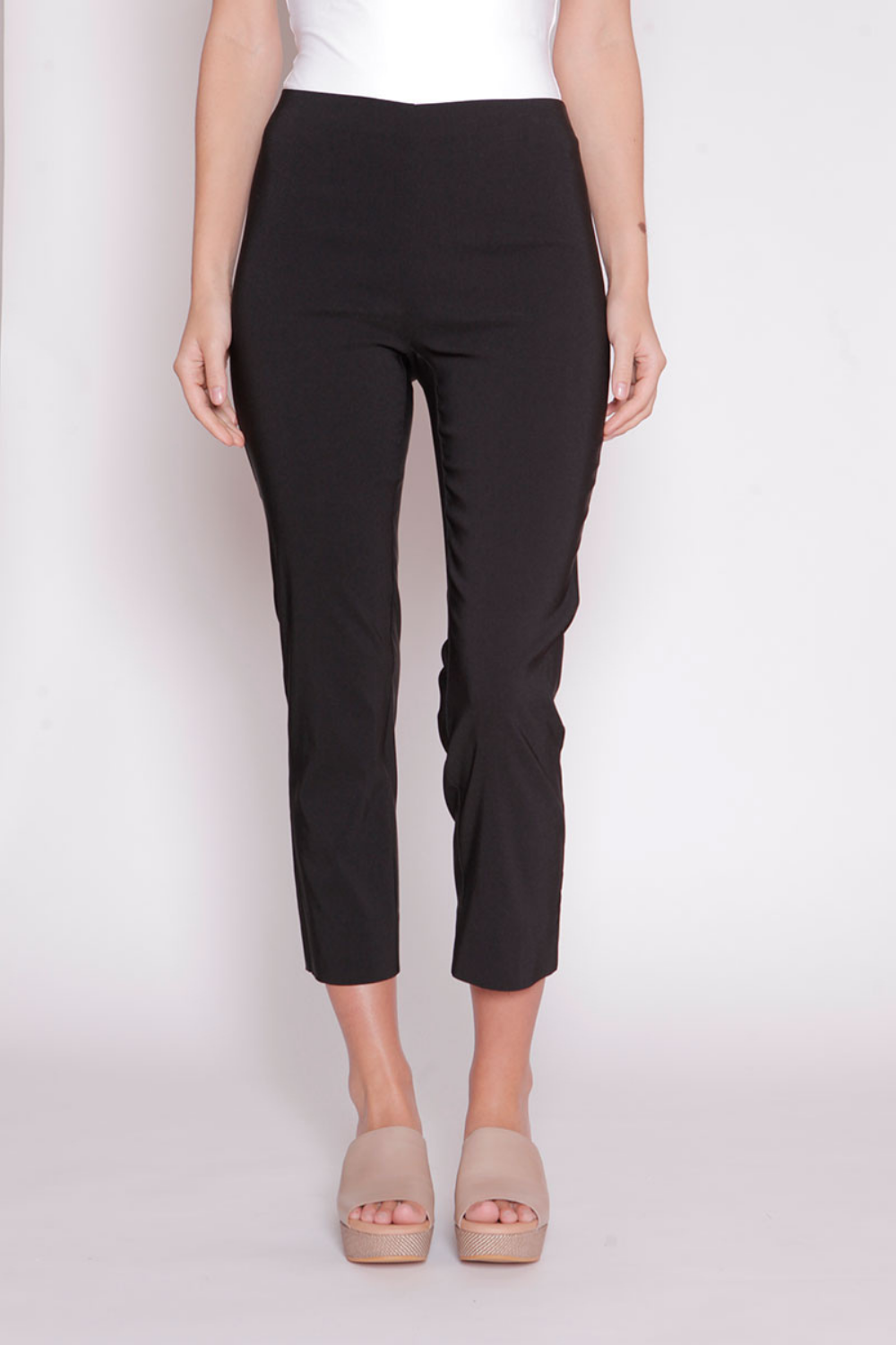 Chaucer 3/4 Length Legging | Black - Silvermaple Boutique