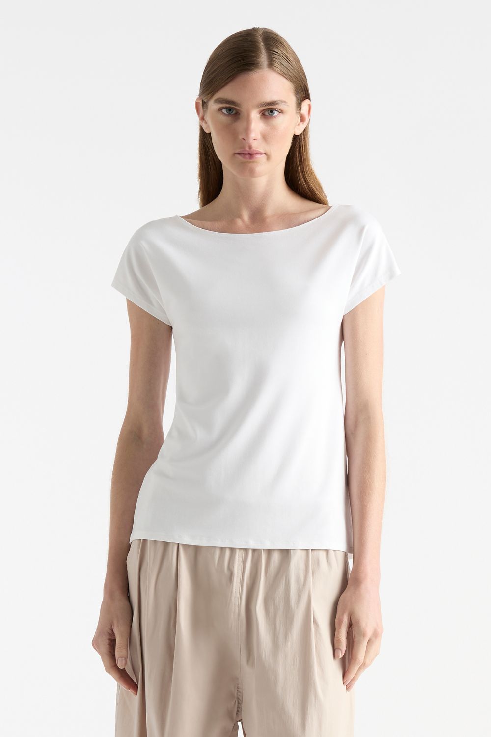 Mela Purdie Raglan Shell | White_Silvermaple Boutique