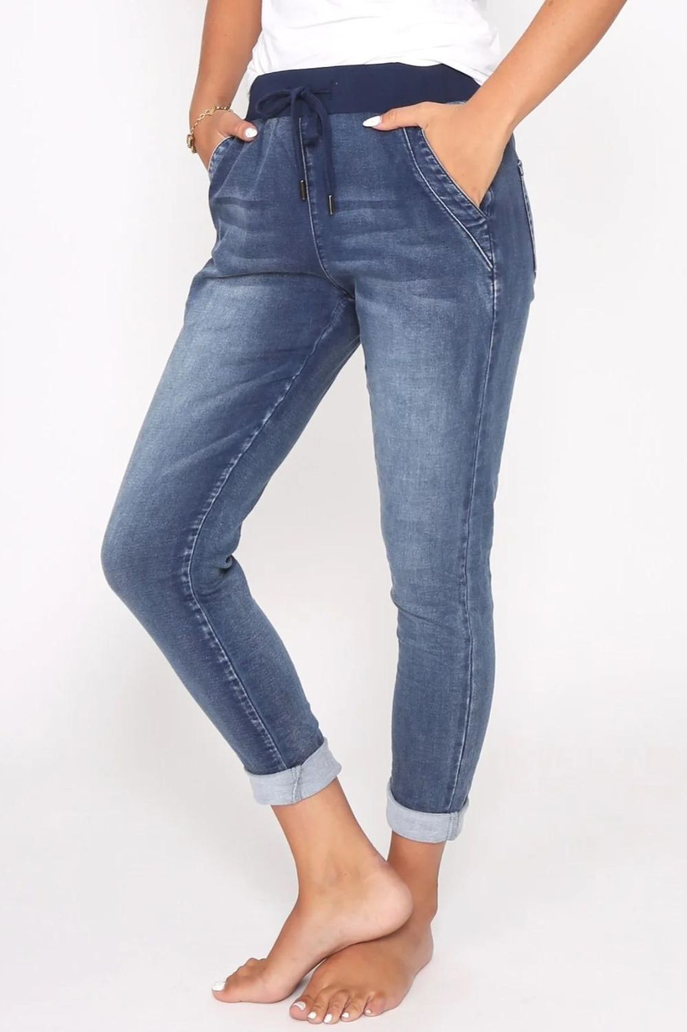 MonacoRileyDenimJogger_BlueWash_Silvermaple Boutique