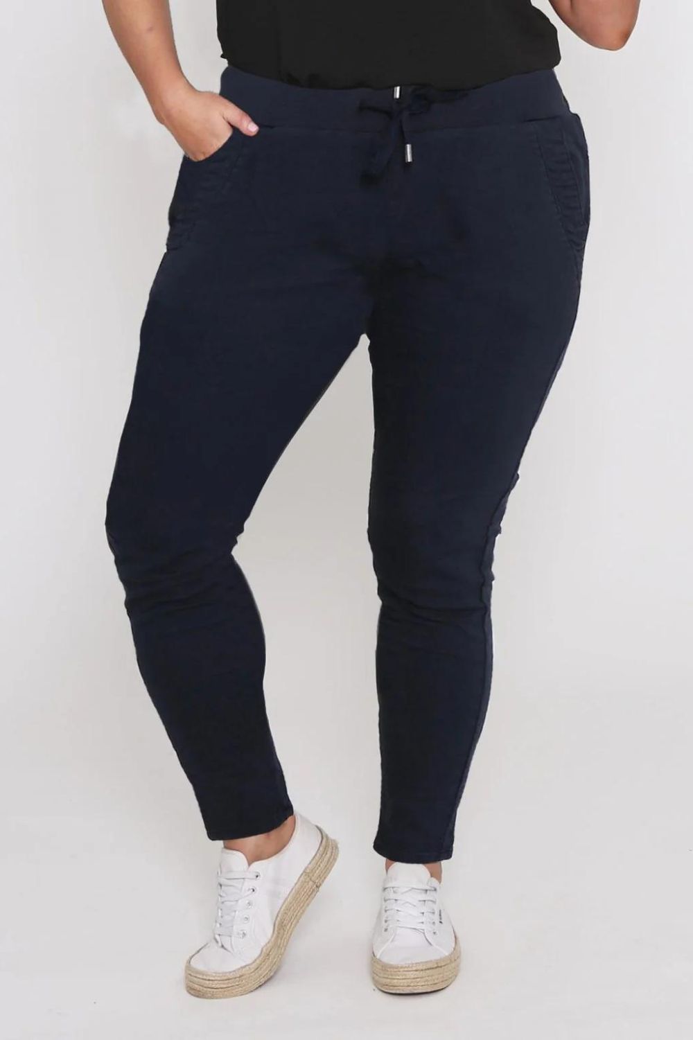 Riley Denim Jogger | Ink Silvermaple Boutique