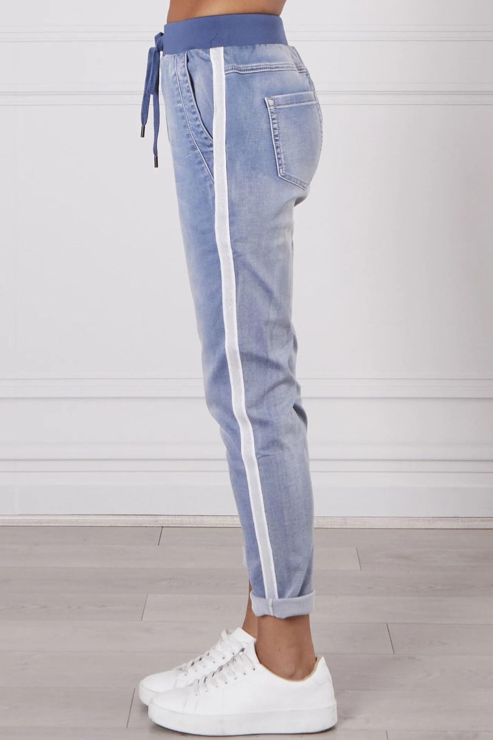 Monaco Boston Denim Jogger | Light Blue Wash_Silvermaple Boutique