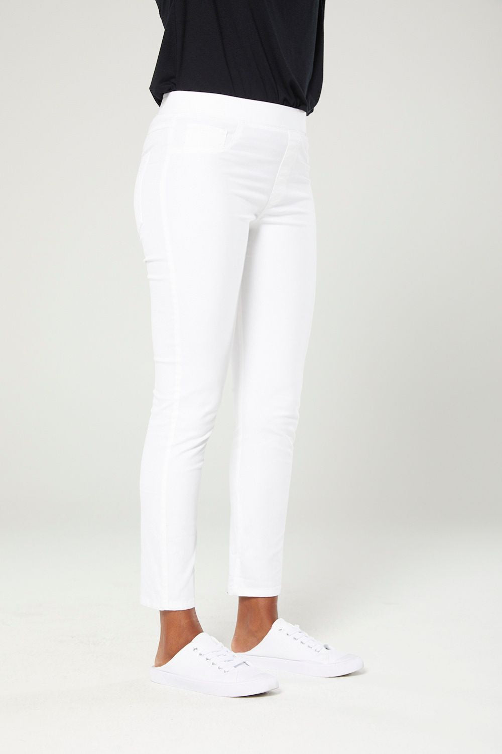 Philosophy Dream Pull On Jean | White_Silvermaple Boutique