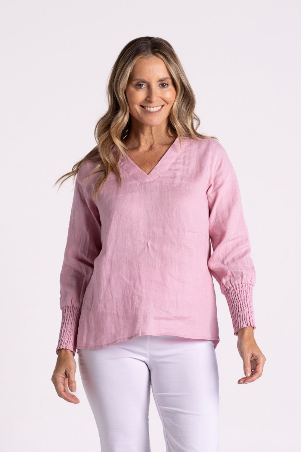 Silvermaple Collection Carrie Linen V-Neck Top | Pink