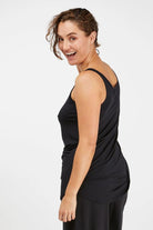 Tani Longline Tank | Black | 79752_Silvermaple Boutique