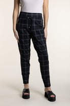 Two T's Check Ponte Panel Pant | Large Check_Silvermaple Boutique