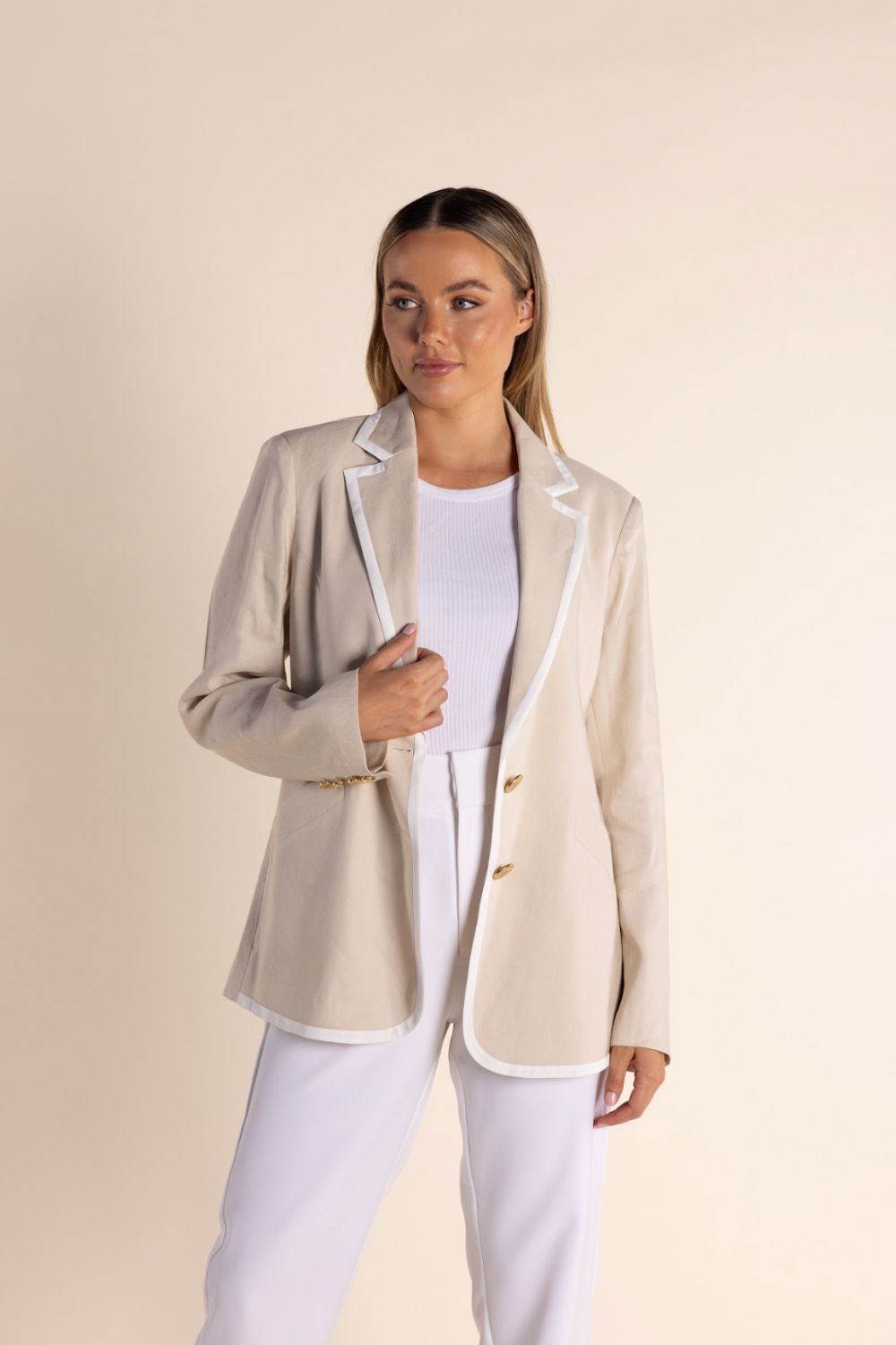 Two T's Linen Mix Blazer With Contrast Trim | Natural/White Trim_Silvermaple Boutique