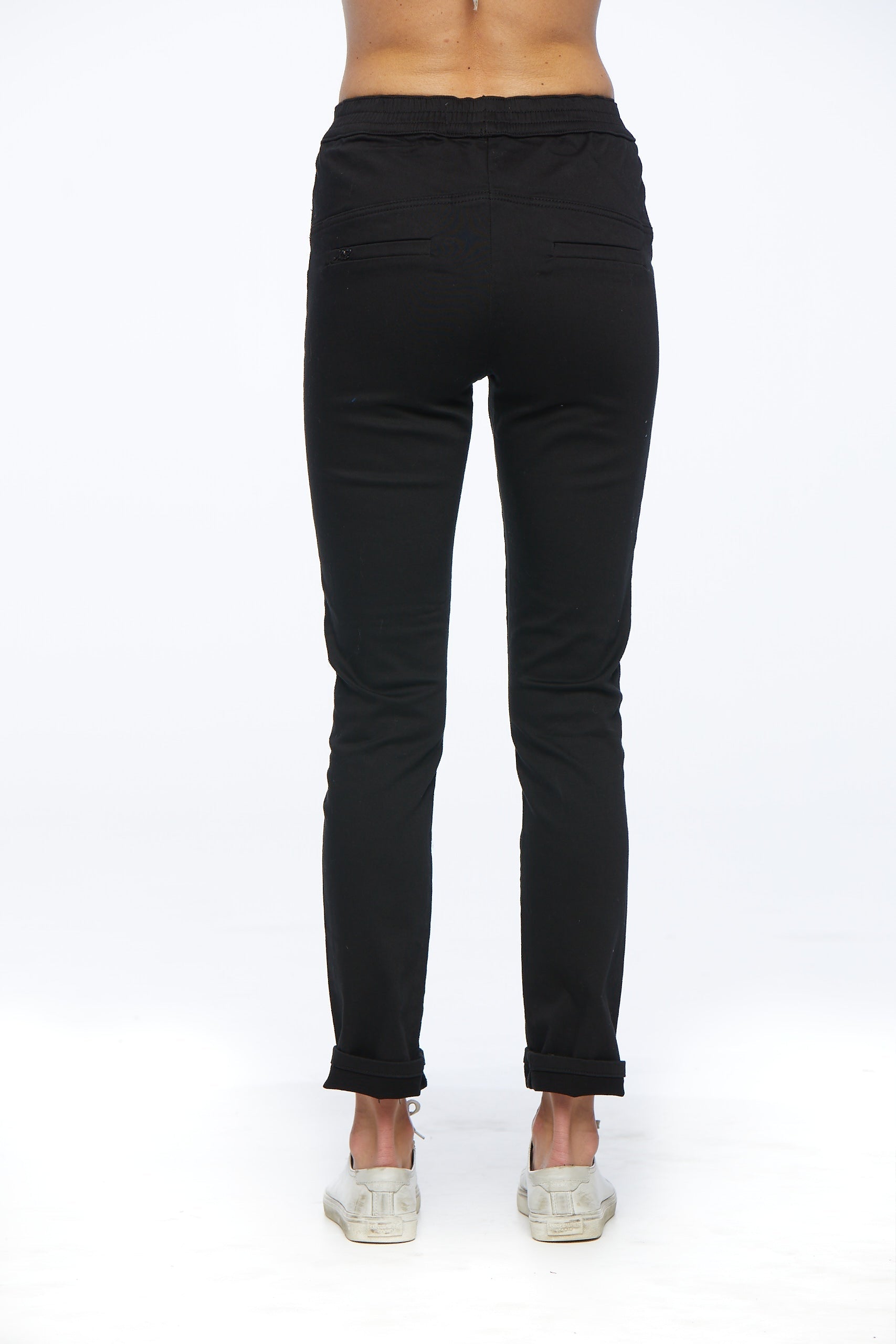 NLJ Heathrow Hybrid Jogger Jean | Black_Silvermaple Boutique