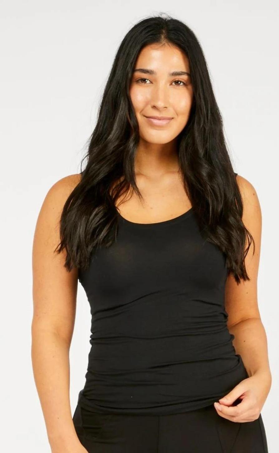 Tani Scoop Tank | Black | 79246_Silvermaple Boutique