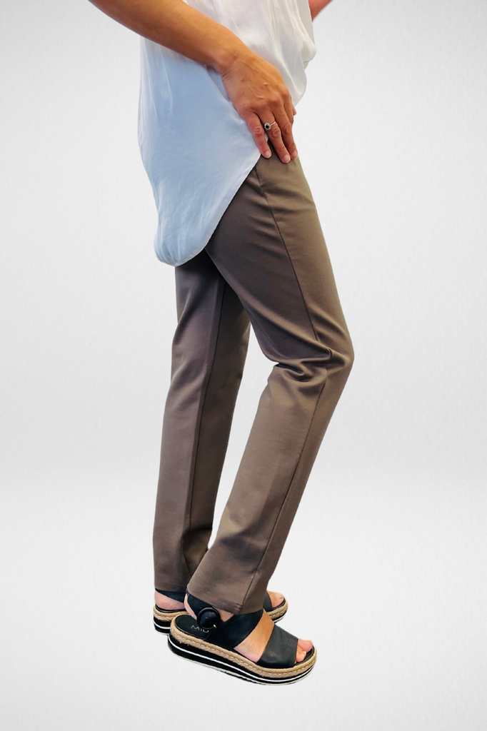 Maglia Ponte Pull On Pant | Taupe_ Silvermaple Boutique 