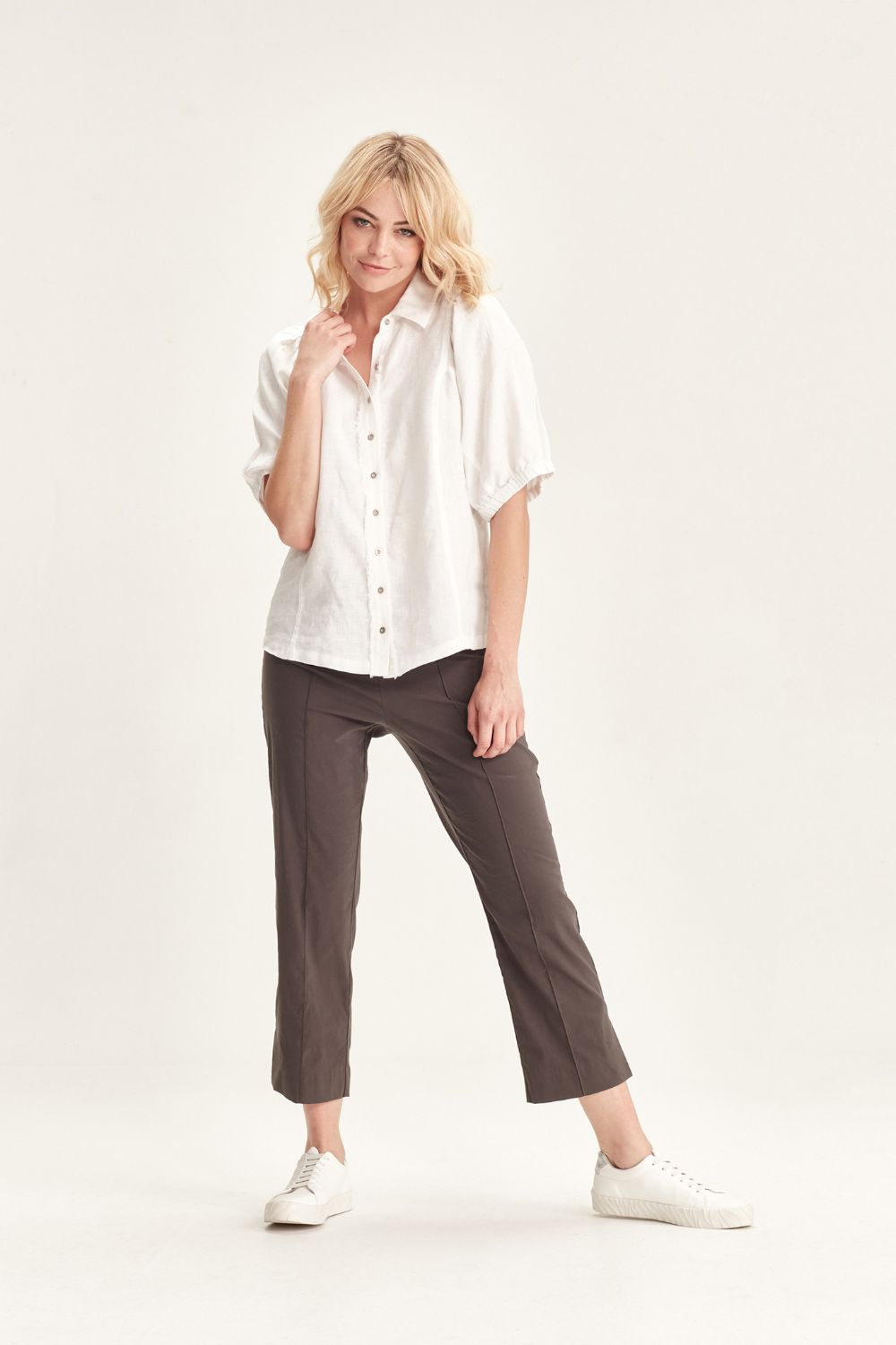 Verge_Acrobat 7/8 Pant | Gravel_Silvermaple Boutique