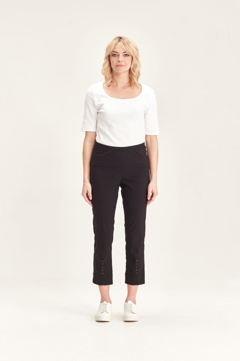 Verge Acrobat Eyelet Pant | Black_Silvermaple Boutique